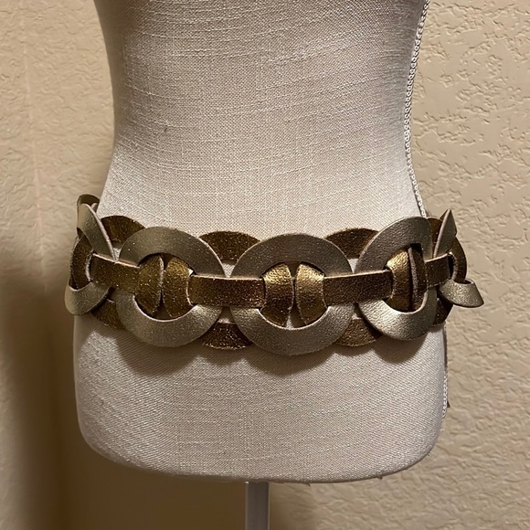 Leather Belt . Size L. Monnari Made in Poland . main image 2